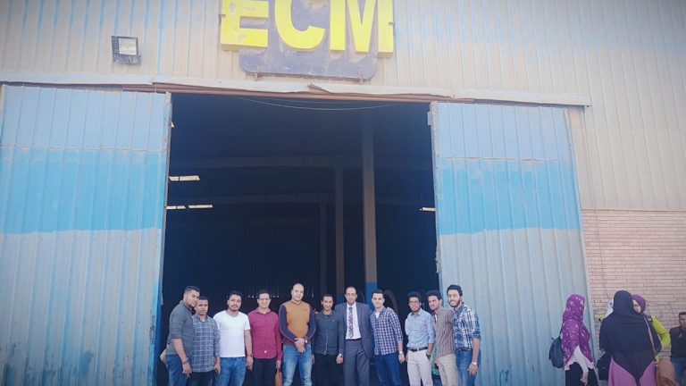 قيام كلية الهندسة برحلة علمية لشركة الكابلات مصر ببنى سويف