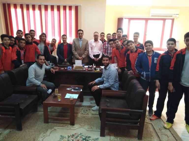 هندسة سوهاج تستقبل مدرسة جيل المستقبل للغات