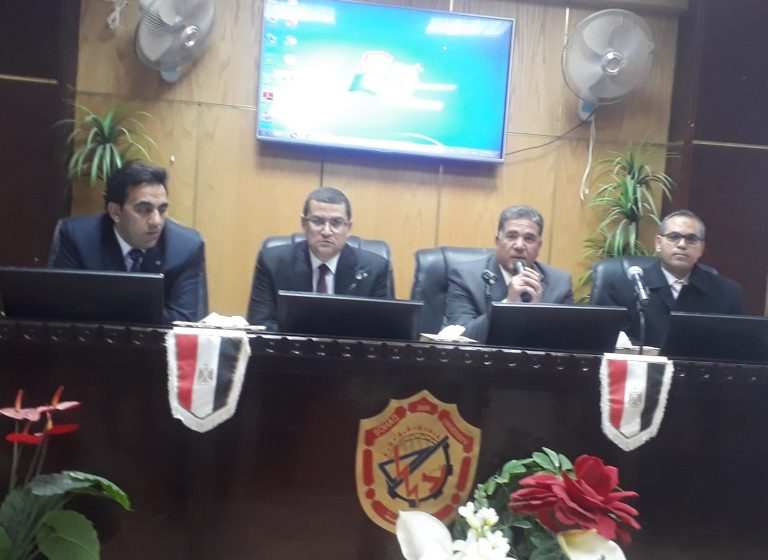 ( حمله توعوية بكلية الهندسه جامعة سوهاج للطلاب )عن مخاطرة فيرس الكورونا المنتشر