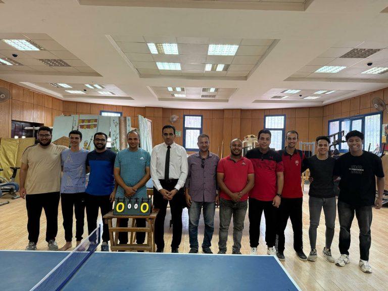هندسة سوهاج تحصد المركز الثاني في بطولة تنس الطاولة للفرق والفردي