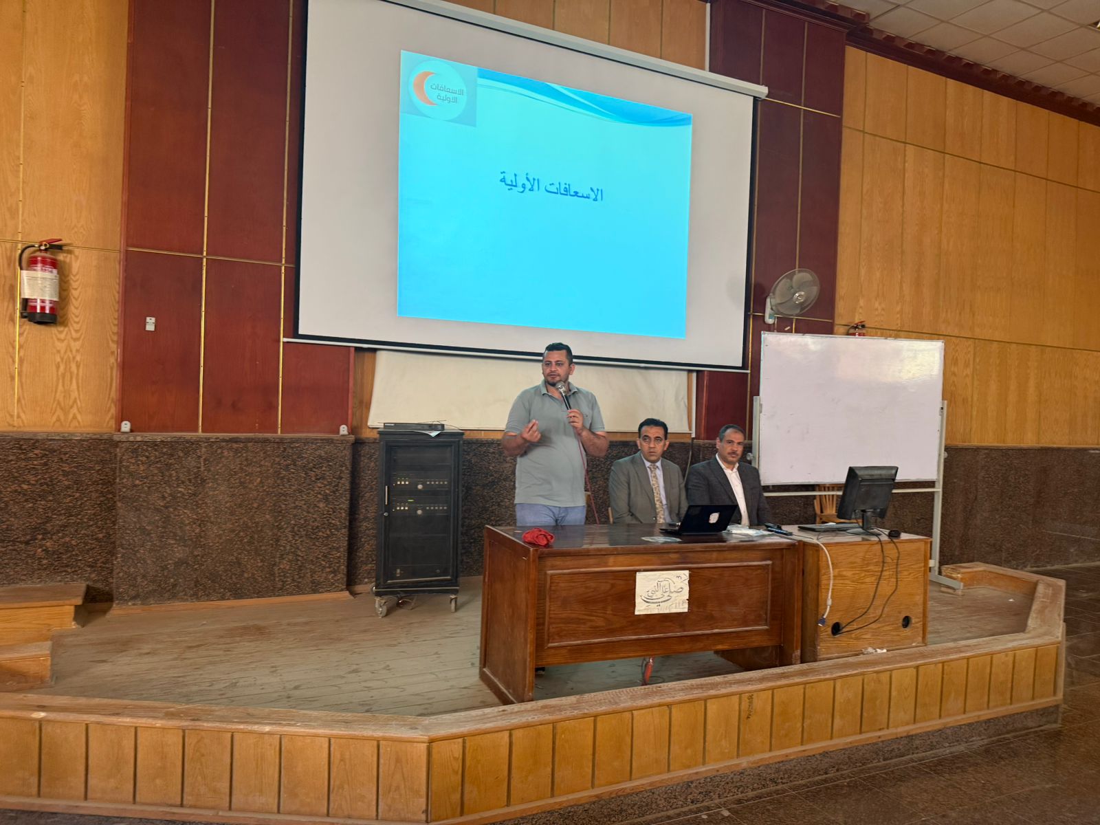 كلية الهندسة بسوهاج تنظم ندوة توعوية   بعنوان “الإسعافات الأولية” بالتعاون مع كلية التمريض