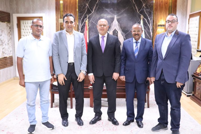 النعماني يقود خطوة جديده للتعاون بين جامعة سوهاج الأهلية وشركة النيل العامة لإنشاء مبني المعامل المركزية